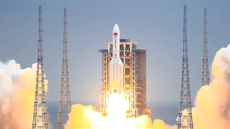 Китайская ракета-носитель/ фото: iXBT