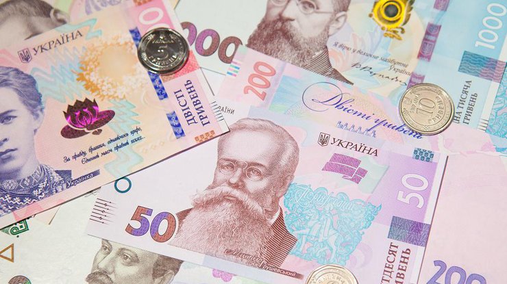 Минимальная зарплата с 1 декабря вырастет до 6500 грн