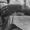 Больных едва спасают от коронавируса: что происходит в больницах Киева