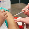 Вакцинация в Украине: 14 человек сделали дополнительную прививку 