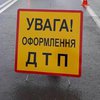 В Киеве водитель устроил масштабное ДТП: машины разбросало по дороге (видео) 