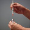 Украина вводит бустерную дозу вакцины: кто получит прививку 