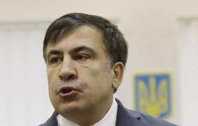 Саакашвили потерял сознание: его хотели перевести из военного госпиталя