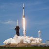 SpaceX вывели на орбиту партию новейших "интернет-спутников" (видео)