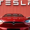Повышает риск аварии: в электрокарах Tesla обнаружена опасная неисправность 