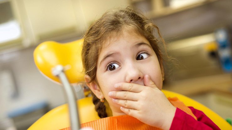 Фото: стоматолог избивала детей на приеме / sunvalleypediatricdentistry.com