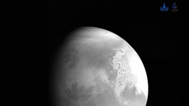 Первый снимок Марса, сделанный зондом "Тяньвэнь-1"