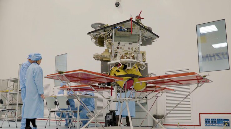 Спутник "Сич-2-1" является модификацией спутника "Сич-2", запущенного в 2011 году