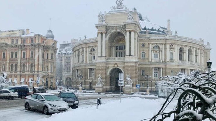 Здание Одесского театра оперы и балета