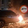 Известному "охотнику" за нарушителями Киева сожгли авто (фото)