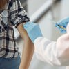 Вакцина Pfizer: названы новые сроки поставок