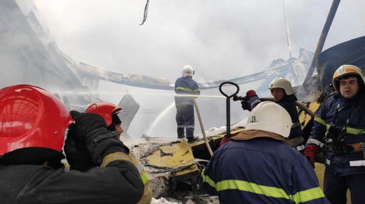 Пожар в "Эпицентре" / Фото: dsns.gov.ua