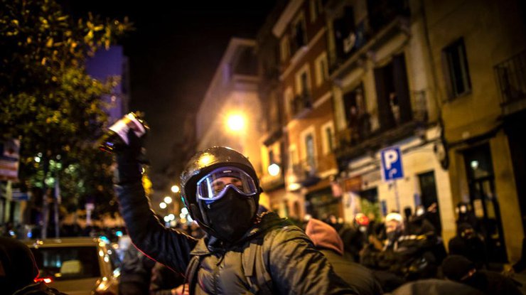 В Барселоне массовые беспорядки