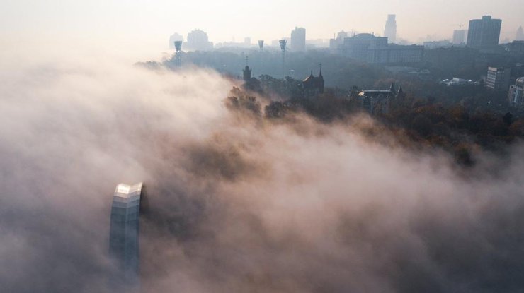 Эксперты портала присвоили Киеву индекс загрязнения воздуха AQI 152/ фото: Слово и Дело