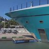 77-метровая яхта врезалась в причал в Карибском море (видео)
