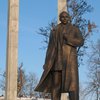 Во Львове осквернили памятник Бандере (фото)