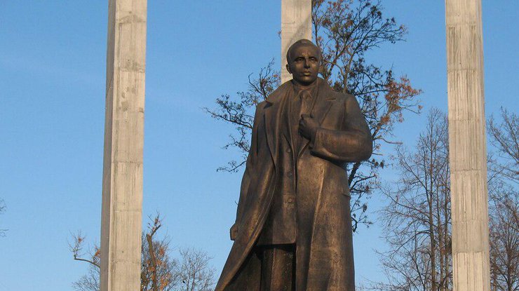 Памятник Степану Бандере/ Фото: ozodi.org