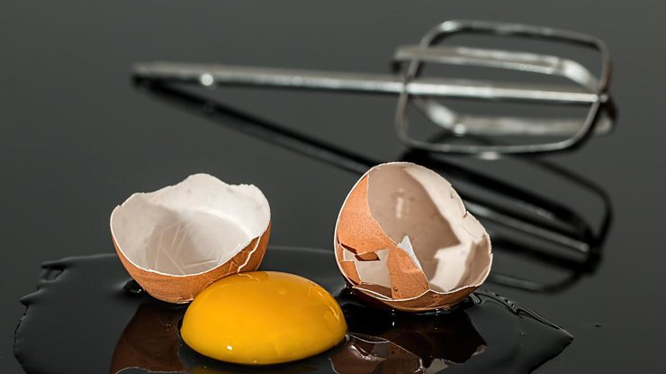 Разбитое яйцо / Фото: Pixabay
