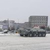 В Киеве на борьбу со снегом выехал БТР