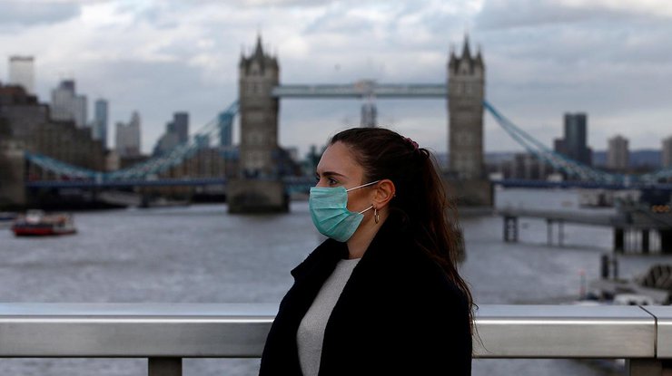 Великобритания ограждается от новых штаммов коронавируса