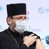 Религиозные лидеры Украины делают прививки в прямом эфире (видео) 