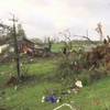 Торнадо в Алабамі: сильний вітер перевертав автомобілі