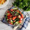 Чем опасен салат из огурцов и помидоров