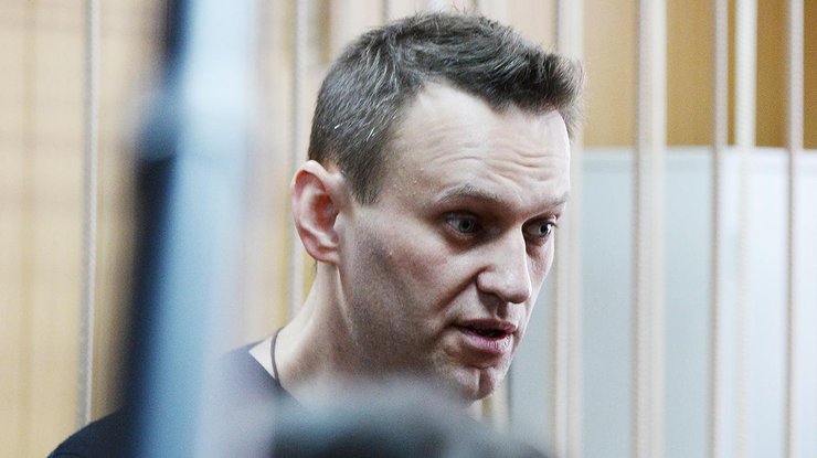 Алексея Навального отправили в колонию на 2,5 года