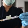 Гонконг приостановил вакцинацию препаратом Pfizer: что случилось