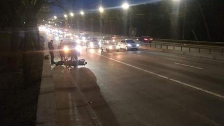 Фото: полицейские устроили аварию в Киеве 