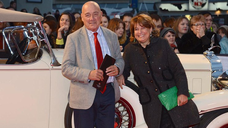 Телеведущий Владимир Познер с женой Надеждой Соловьевой, 2013 год