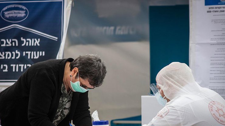 Всего в больницах страны проходят лечение от коронавируса менее 400 граждан/ фото: РБК