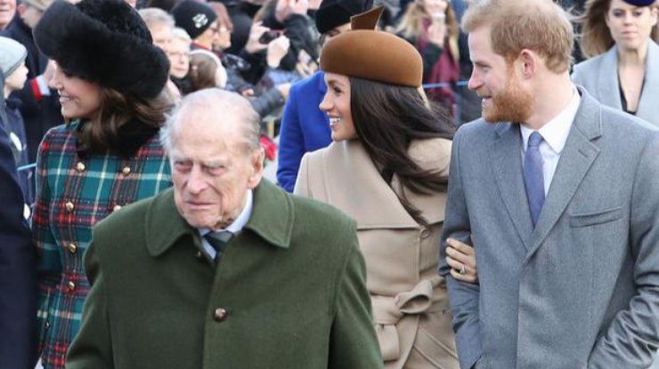 Фото: как отреагировали на смерть принца Филиппа Гарри и Меган