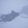 Сугробы до метра: на Карпаты обрушился мощный снегопад (фото) 