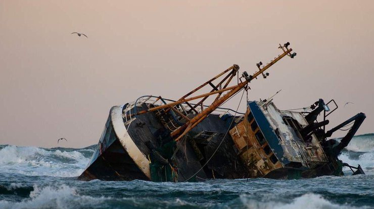 Возле Туниса затонуло судно/ Фото: 24tv.ua