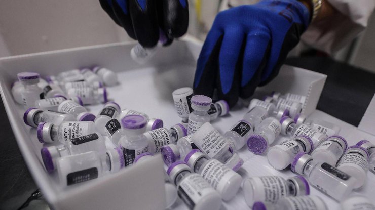 Препаратом Pfizer могут вакцинировать две трети европейцев