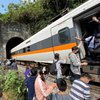 На Тайване произошла страшная авария пассажирского поезда