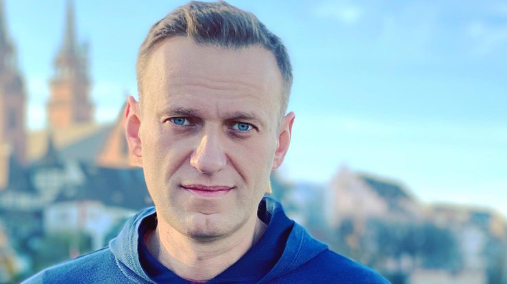 Алексей Навальный объявил голодовку, требуя допустить к нему в колонию врача