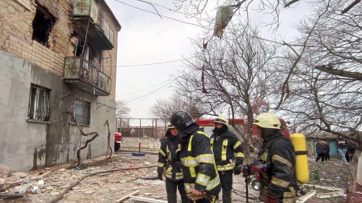 Фото: место взрыва в Одессе / ГСЧС