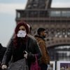 Во Франции заявили о начале "капитуляции" коронавируса