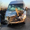Под Одессой пассажирский микроавтобус влетел в грузовик