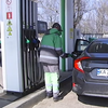 Нафта підскочить у ціні: як зміниться вартість бензину в Україні?