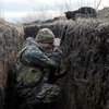 На Донбассе ранены двое военных и гражданский