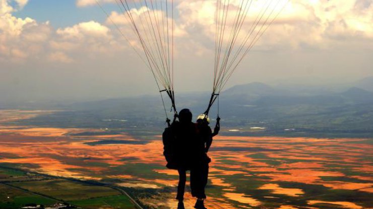 Прыжок с парашютом / Фото: Pexels