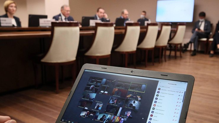 Zoom стал самым популярным корпоративным сервисом видеосвязи в России 