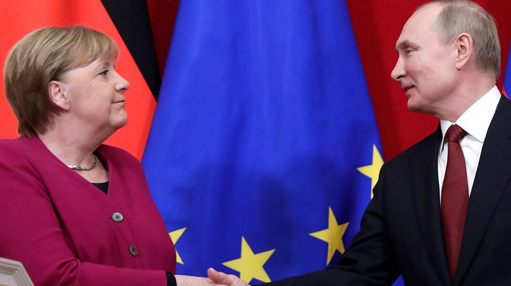Ангела Меркель и Владимир Путин на пресс-конференции в Кремле, 11 января 2020 года
