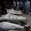 На берег реки в Индии выбросило десятки тел жертв COVID-19 - СМИ