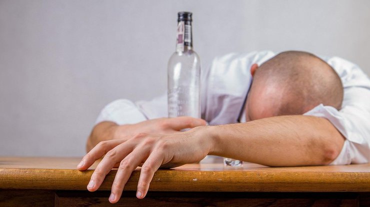 Алкоголизм сокращает жизнь на 28 лет