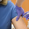 Польша будет вакцинировать заробитчан из Украины