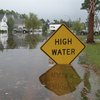 Масштабное наводнение "утопило" американский штат (видео)